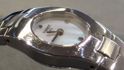 Tissot L520 Ladies Stainless Steel Watch Mother Of Pearl Dial. Gorgeous!