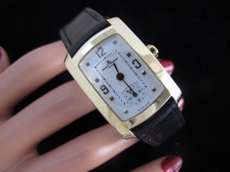 BAUME & MERCIER 18k Gold Wristwatch Baume et Mercier Hampton Milleis 18kt Watch