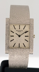 Patek Philippe Vintage 18k White Gold 33mm Manual Wind Movement watch.