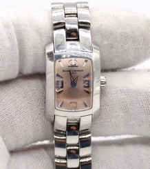 Ladies Baume & Mercier Mini Hampton Milleis Pre-owned.Very Vlean. 25mm x 17mm