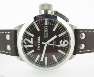 .TW STEEL CANTEEN 45MM CE1009 OVERSIZE WRIST WATCH?