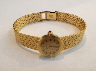 Vintage CORUM 18K Yellow Gold Ladies Women's Dress Wrist Watch - 01227