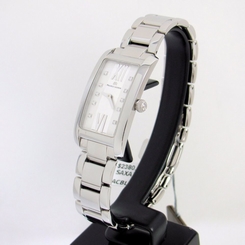 New MAURICE LACROIX Fiaba Steel Ladies Watch FA2164-SS002-150 RS