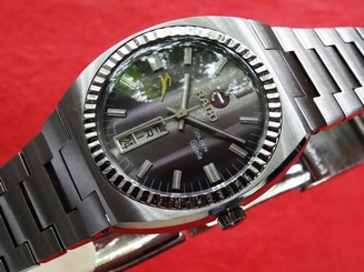 VINTAGE MEN'S RADO GOLDEN GAZETTE DAY/DATE AUTOMATIC SERVICED GREY