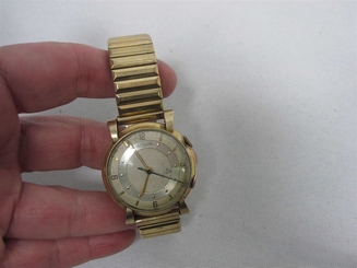 Vintage Jaeger LeCoultre 10k Gold Filled Memorox Wrist Alarm Watch