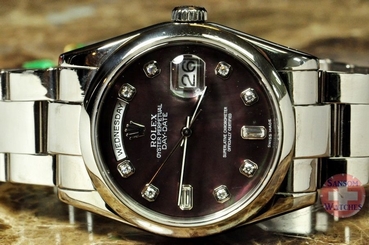 Rolex Day Date President 18k White Gold 118209 Original Diamond dial Box & Paper
