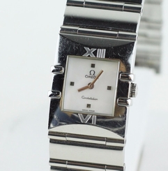 OMEGA CONSTELLATION QUADRA Quartz LADIES WATCH Mother of pearl Dial