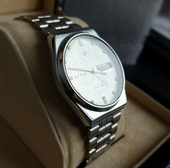 Vintage Mens Rado Voyager Diamond Dial Automatic Swiss Watch! 636.3250.4.8