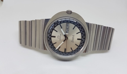RARE VINTAGE OMEGA DYNAMIC TWOTONE SPORT DIAL DAYDATE AUTOMATIC MAN'S WATCH