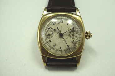 MOVADO REF.147 CHRONOGRAPH 18K SINGLE BUTTON C.1920'S PULSATION DIAL