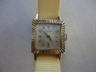 Tudor by Rolex Vintage Ladies Watch 18K White Gold Square 17 Jewel Rubies