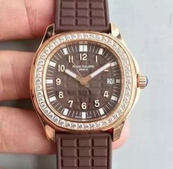 Patek Philippe AQUANAUT 5068R-001 Wrist Watch