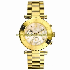 Guess Watches : I37000L1 Mother Of Pearl Dial Stainless Steel Women Watch